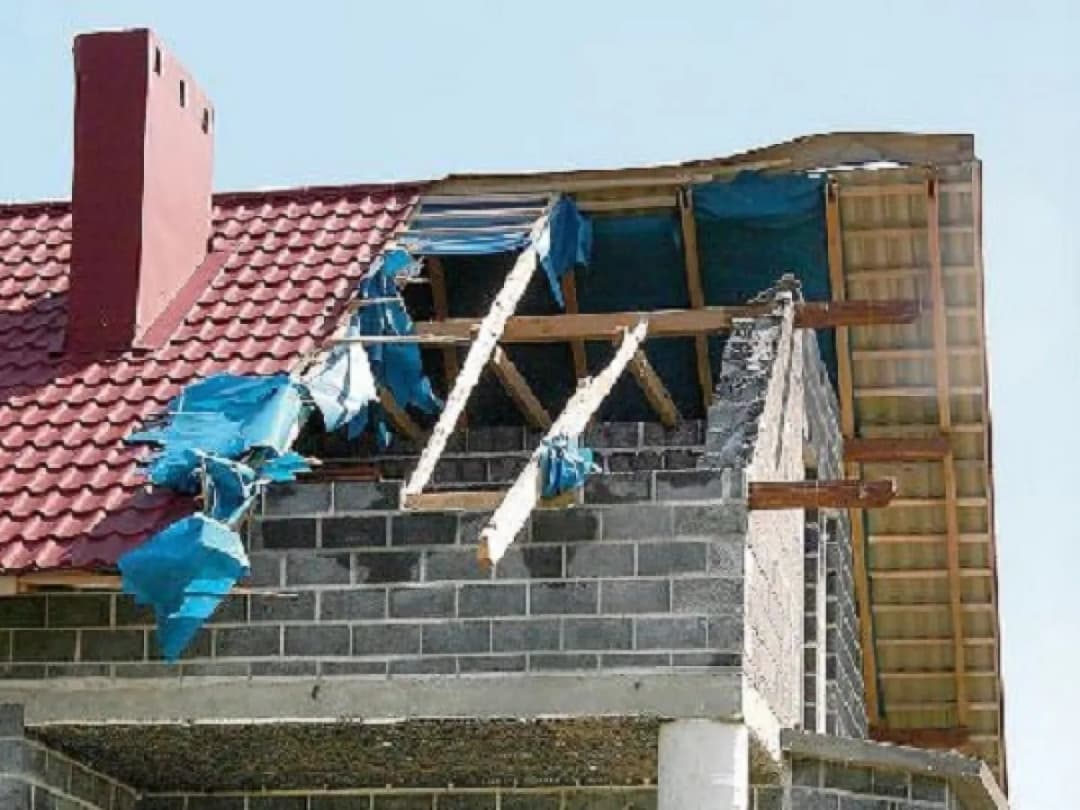 Jak zabezpieczyć strop na zimę i uniknąć kosztownych uszkodzeń