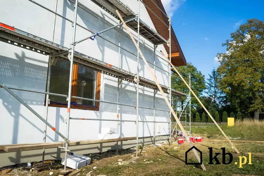 Ile kosztuje metr elewacji z ociepleniem? Poznaj wszystkie czynniki wpływające na cenę