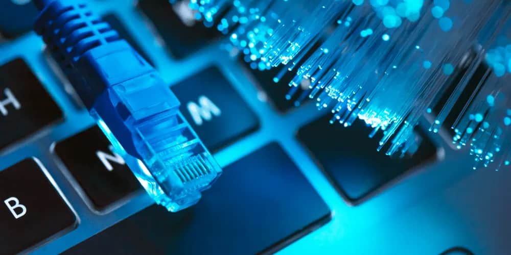 Ile trwa montaż światłowodu w bloku? Oto co musisz wiedzieć