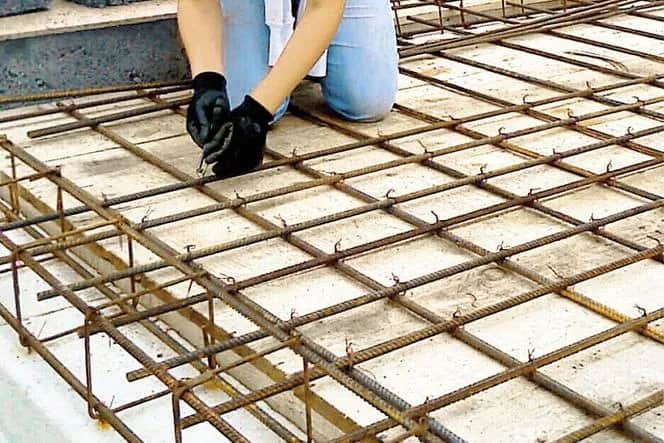 Ile kosztuje wylanie stropu? Sprawdź, co wpływa na cenę budowy