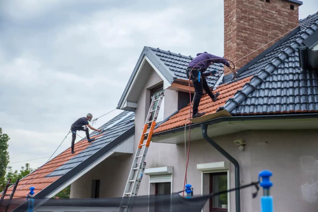 Czym pomalować dachówkę ceramiczną, aby zyskała nowy wygląd i trwałość